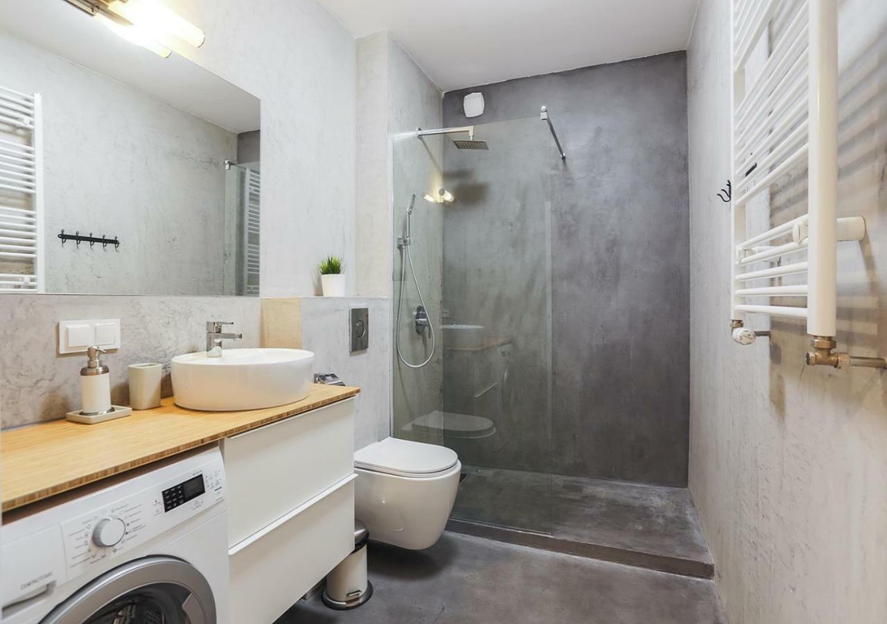 Comfort Apartment Oldtown With River View Gdansk Exterior photo